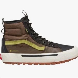 NWT MTE Sk8-Hi GORE-TEX Insulated Shoe Unisex
Mens sz 8 Women’s 9.5